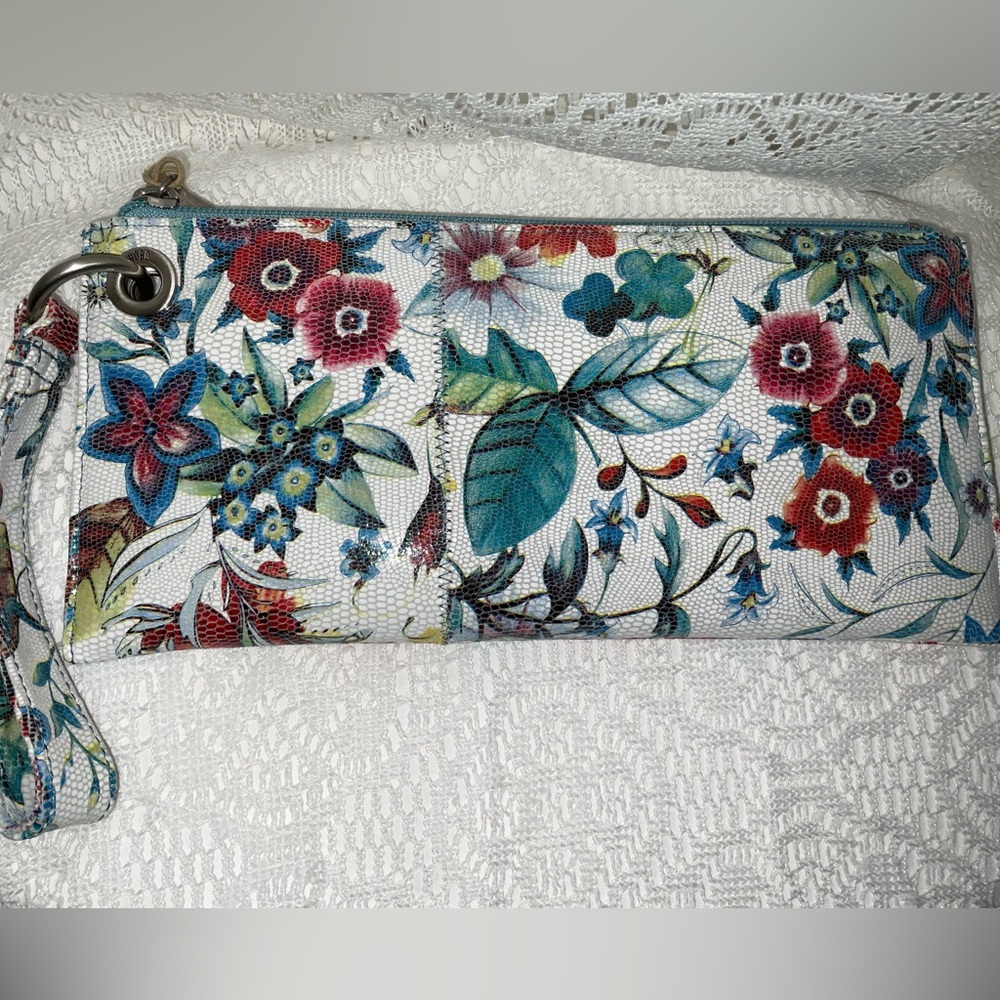 Hobo, Vida Botanic Print Wristlet, NWT